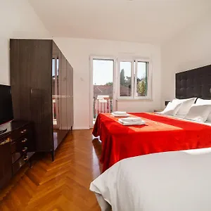 Alithia Apartment Split